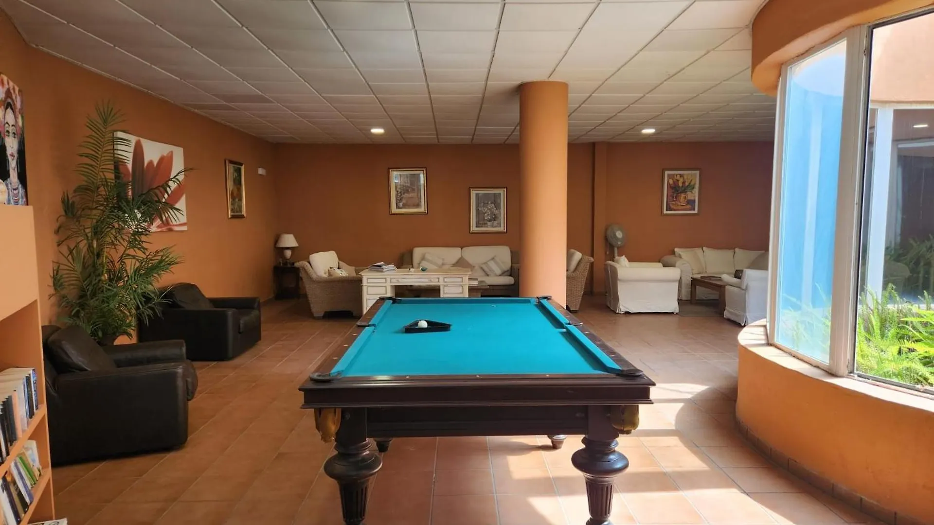 Luxury 2 Bedroom Apartment, Sierra Blanca, Marbella Apartment